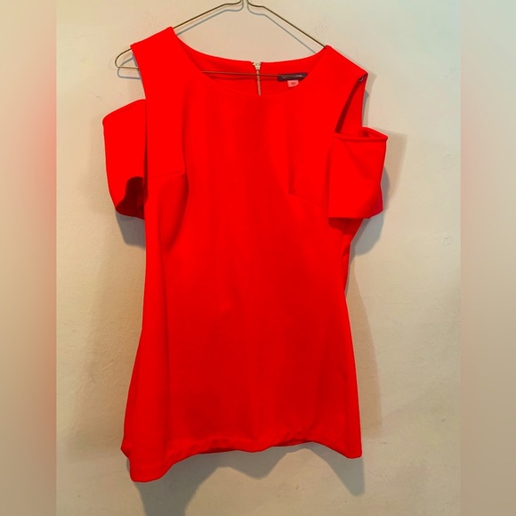 Tommy Hillfiger Cold Shoulder Top - Picture 1 of 3
